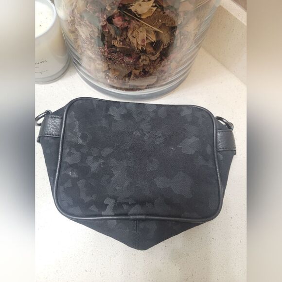 Lululemon Leather Now & Always Crossbody Mini W/out Strap - Picture 2 of 6